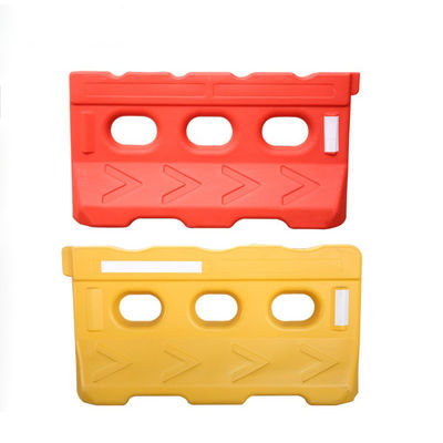 2M PE T Forma Vermelho Amarelo Enchido de Água Barreira de Tráfego de Plástico para Segurança Rodoviária