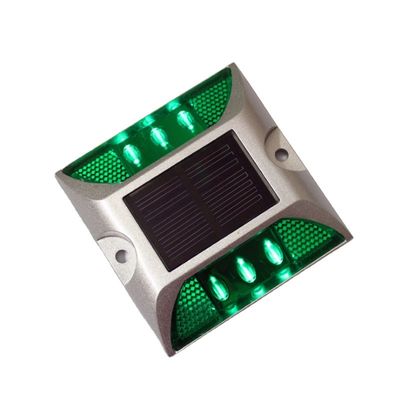 Faixa refletora vermelha de alumínio PC Solar Road Stud para aumentar a visibilidade da estrada