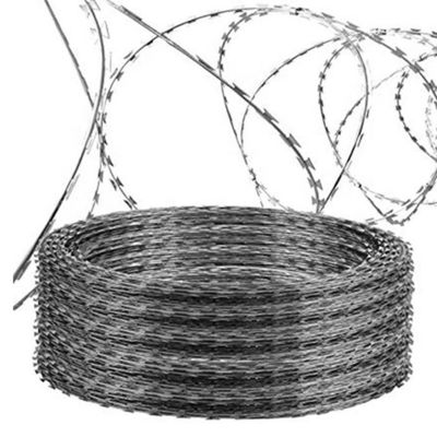 Rolo de vedação de arame farpado exterior personalizado com arame galvanizado / revestido de PVC e alça