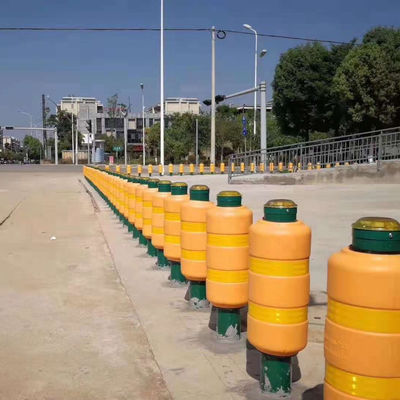 Q235 Q345 Material EVA Segurança rodoviária Barreira de rolamento anti-choque para proteção do tráfego
