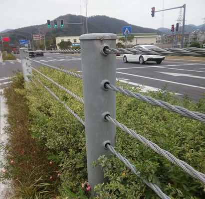 Estrada Barreira de fio-cordas Cercas Barreira de estrada preenchida com água Barreira de cabo revestido de zinco