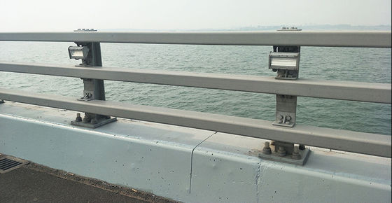 Ferradura de proteção de ponte de aço inoxidável para prevenção de acidentes de barreira de segurança rodoviária ao ar livre