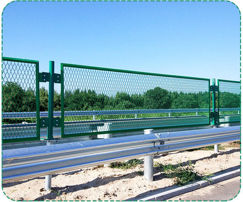 Segurança rodoviária vedação de arame farpado galvanizado revestido de pó anti-brilho para rodovias