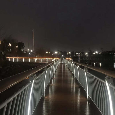 Q235 Q345 Barreira de aço Paredes de vedação exterior Painéis de vedação de ponte Barranco de proteção para a segurança rodoviária