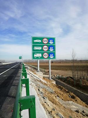 Cartões de aviso de segurança rodoviária de alta visibilidade, placas de sinalização e postes com 50 cm de altura