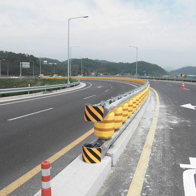 Segurança do Tráfego Rodoviário Barreira de rolos de aço anti-colisão utilizada para proteção contra corrosão