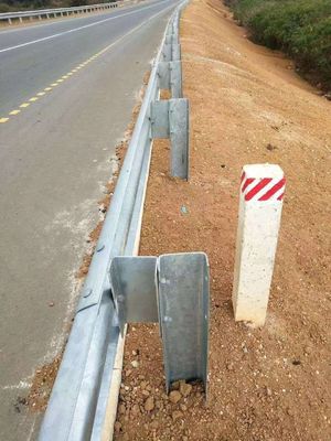 Q235 Q345 Segurança rodoviária Corrimão de segurança rodoviária com certificados CE/BV/ISO