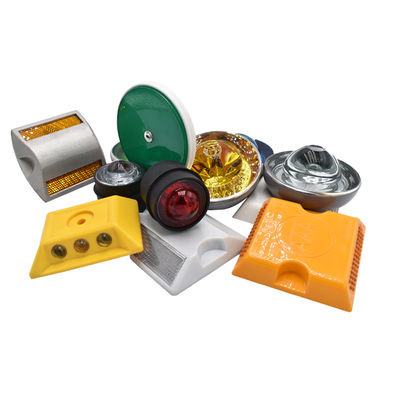 Equipamento de Segurança Rodoviária 100X100X20mm Quadrado Plastico Refletor Rodoviário