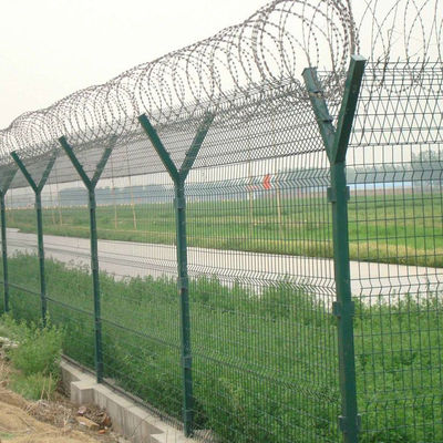 Cercas de arame farpado galvanizadas a quente com material de aço inoxidável
