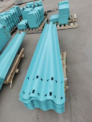 Proteção rodoviária Q235 Q345 Calor galvanizado laminado a frio aço guarda-corrimão dimensão