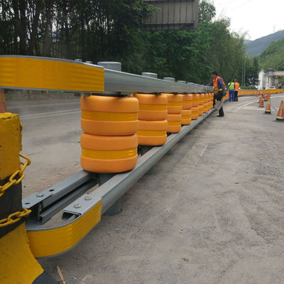 Barreira de rolos de espuma de PU/EVA anti-corrosião utilizada na estrada com certificado ISO9001 2008