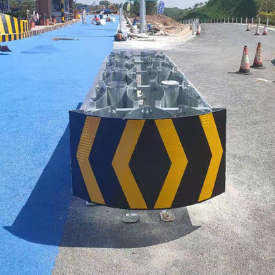 Segurança rodoviária almofadas de colisão galvanizadas de barreira rodoviária de imersão quente com Q235 Q345