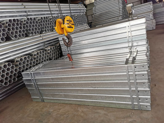 Post de tubos quadrados galvanizados e revestidos em pó para AASHTO M-180 Standard Road Guardrail