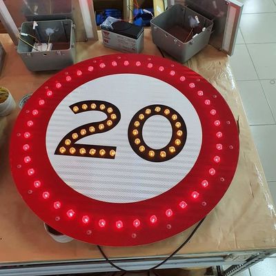 Tabela de sinalização rodoviária com fita refletora de 10-25 cm para aviso de segurança no trânsito