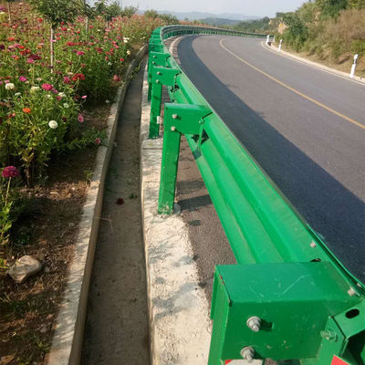 Hot Dip Galvanized Highway Guardrail Steel Block Spacer para e tamanho personalizado