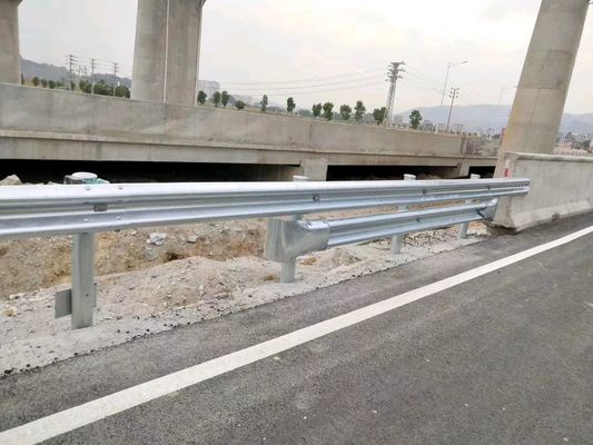 Fim de ponte de guarda de rolamento galvanizado e revestido com pó para proteção duradoura