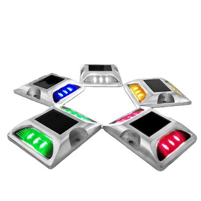 Luz intermitente LED Estrada quadrada solar Stud Solução avançada de segurança rodoviária e marcação