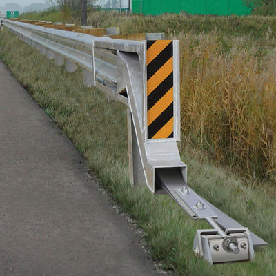 Segurança rodoviária de barreiras retas Galvanizado W Beam e Thrie Beam para guarda rodoviária
