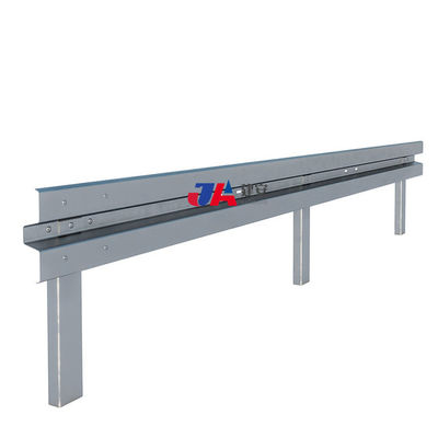 Segurança exterior Q235 Q345 Galvanizado Aashto M180 W Beam Guardrail para rodovias em venda