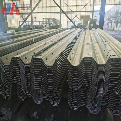 Segurança exterior Q235 Q345 Galvanizado Aashto M180 W Beam Guardrail para rodovias em venda