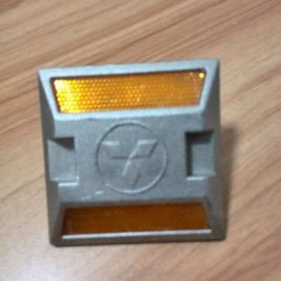 Marcador LED quadrado refletor em verde para segurança rodoviária em venda