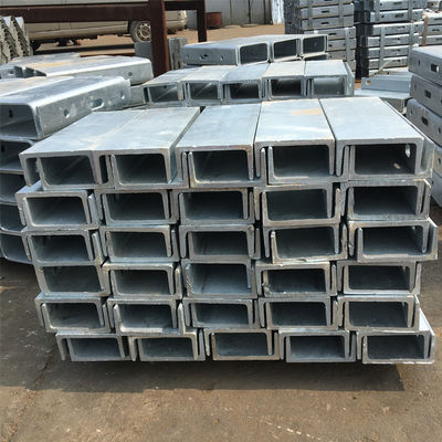 Espaçador galvanizado W Beam Highway Guardrail para segurança rodoviária e revestimento em pó