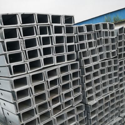 Barreira de acidentes de aço galvanizado a quente Barreira de proteção U espaçador para segurança na estrada segura