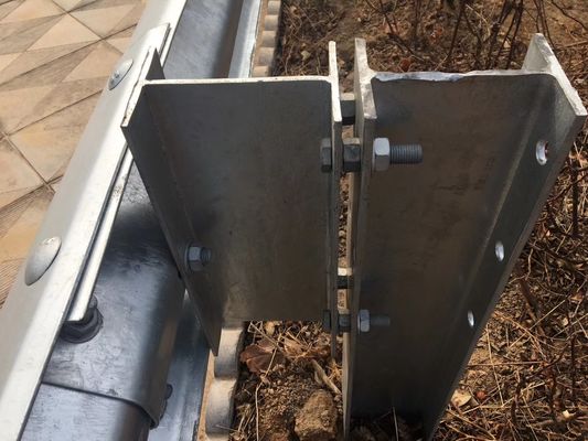 Bloqueador/espaçador H seguro para o tráfego rodoviário para o sistema de corrimão de segurança galvanizado por imersão quente
