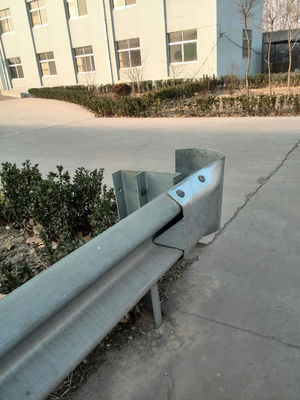 Galvanizado e revestido em pó W-Beam Highway Guardrail Bullnose End para S235JR S355JR