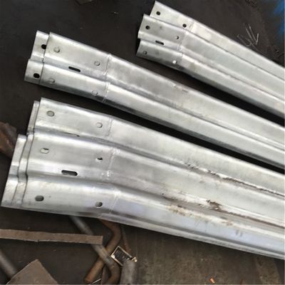 Revestimento de zinco personalizado Guarda rodoviária W-Beam Hot Dip Galvanized Powder Coated Steel