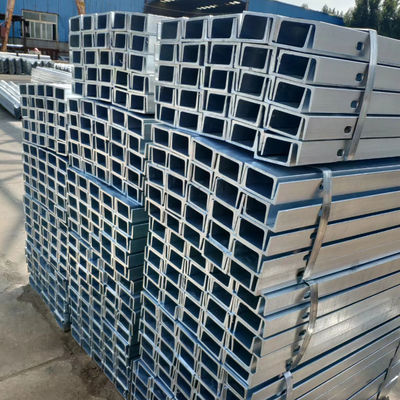 Postos quadrados galvanizados e revestidos em pó Q235 Q345 para distribuição de barreiras de trânsito