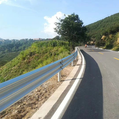 Q235 Q345 Hot Dip Galvanized Steel Highway Guardrail Guardrail de Segurança Rodoviária em Missouri
