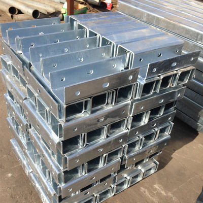Estrada Guardrail Spacer galvanizado revestido de zinco U canal para sistema de suporte forte