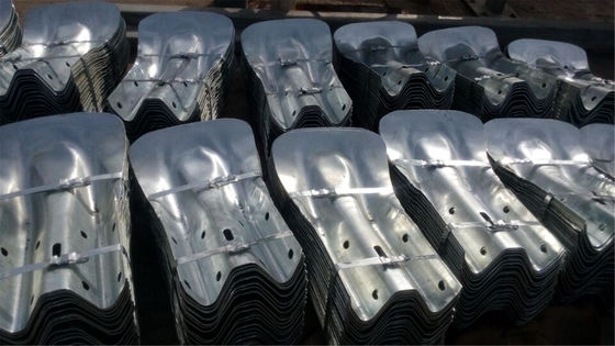 Rodoviária Guardrail Fishtail Terminal End Wings para segurança ao ar livre e tamanho personalizado
