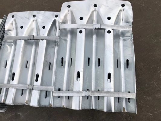 Segurança exterior Galvanizado W Beam End/Thrie Beam End Terminal End para Highway Guardrail