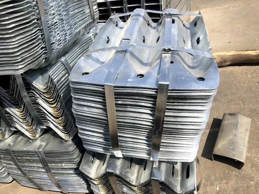 Segurança exterior Galvanizado W Beam End/Thrie Beam End Terminal End para Highway Guardrail