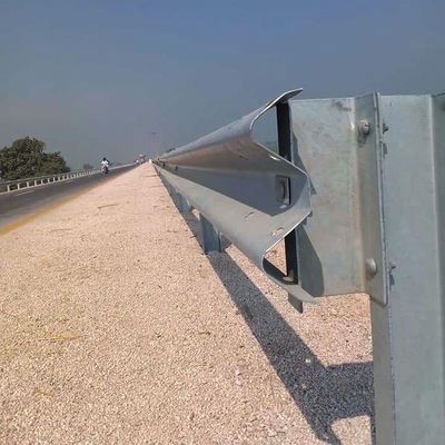 CE/BV/ISO Certificado Q235 Q345 Corrimão de proteção rodoviária para a segurança do trânsito e corrimões de proteção de veículos