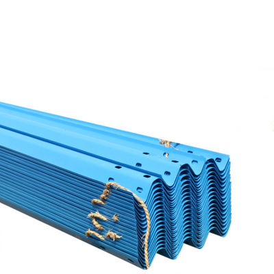 Q235 Q345 Aço galvanizado Três curvas de guarda para segurança exterior Material durável