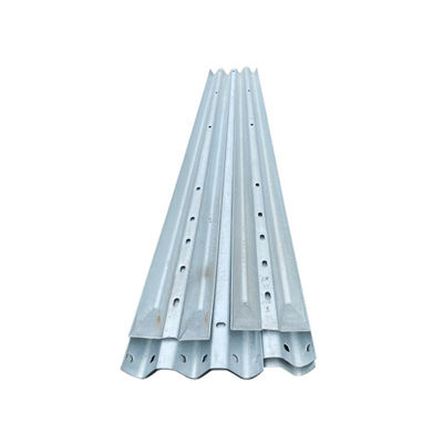 Segurança rodoviária Revestimento de zinco 550-600 g/m2 Corrimão de proteção de metal para a segurança rodoviária
