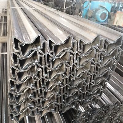 AASHTO M-180 Barranco de proteção de metal galvanizado a quente Sigma Post para construção rodoviária