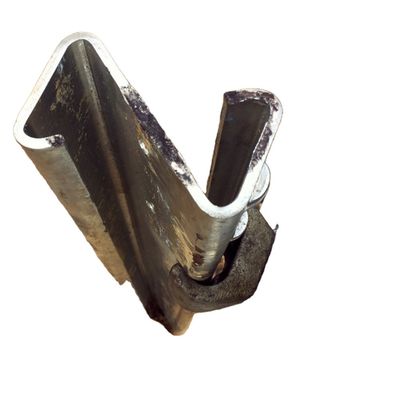 Estrada de trânsito Barreira de aço galvanizado a quente Z Post para guarda-roupa