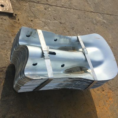 Barreira de controle de multidão vedação galvanizado de aço galvanizado rodoviário guarda-corredor cauda de peixe fim