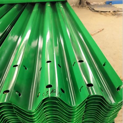 W Beam Plastic Highway Guardrail Barreira de Controle de multidão Barreira para requisitos do cliente
