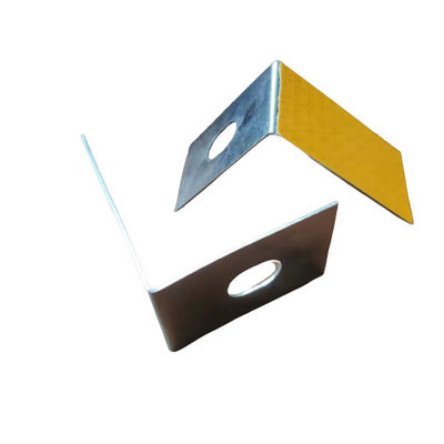 Função de aviso de segurança rodoviária Refletor de marcação de luz de alumínio de alto brilho fabricado