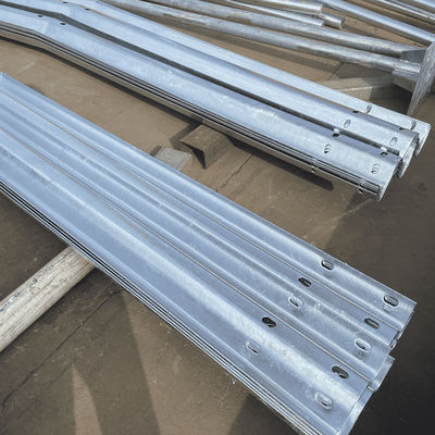 Barranco de proteção de vigas onduladas soldadas 3D de metal galvanizado a quente para segurança