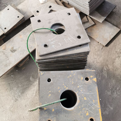 Postes de vedação galvanizados laminados a quente com flange de aço inoxidável personalizado