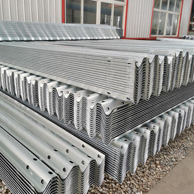 Reboque de proteção de estrada galvanizado curvado corrugado Q235B Q345B com certificação CE/BV/ISO