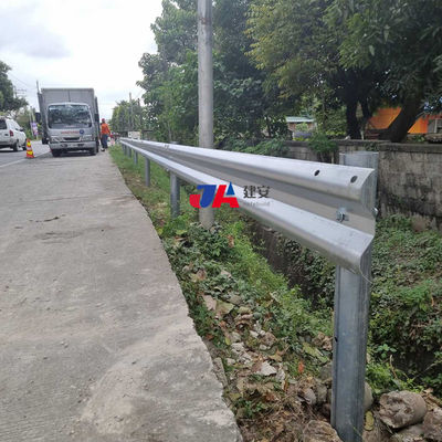 En1317 N1 Cercas de aço Rodoviária Guarda-corrimão barreira de trânsito duas ondas feixe barreira de colisão personalizado