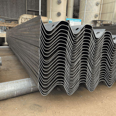 Padrão AASHTO M-180 W Beam Guardrail para Estrada de Ferro Barreira de Tráfego de Segurança Externa