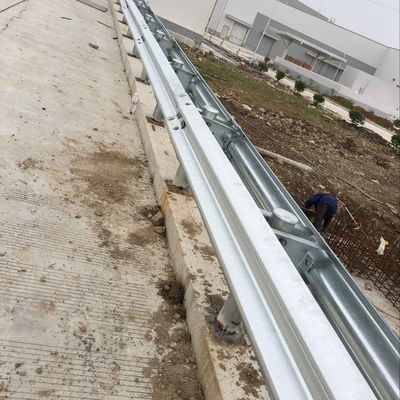 CE/BV/ISO Certificado de Segurança Q235B Q345B Guarda-costas de aço para proteção de estradas